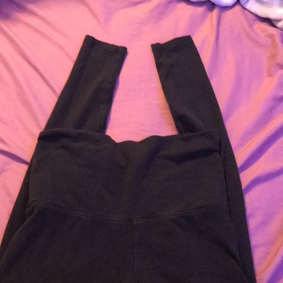 Victoria secret XS yoga pants! - Picture 3 of 3